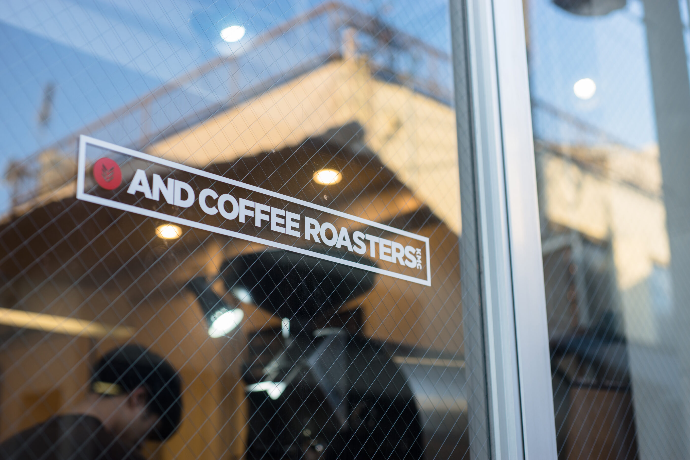 ASTER（アスター）の施工事例「AND COFFEE ROSTERS」施工ギャラリー