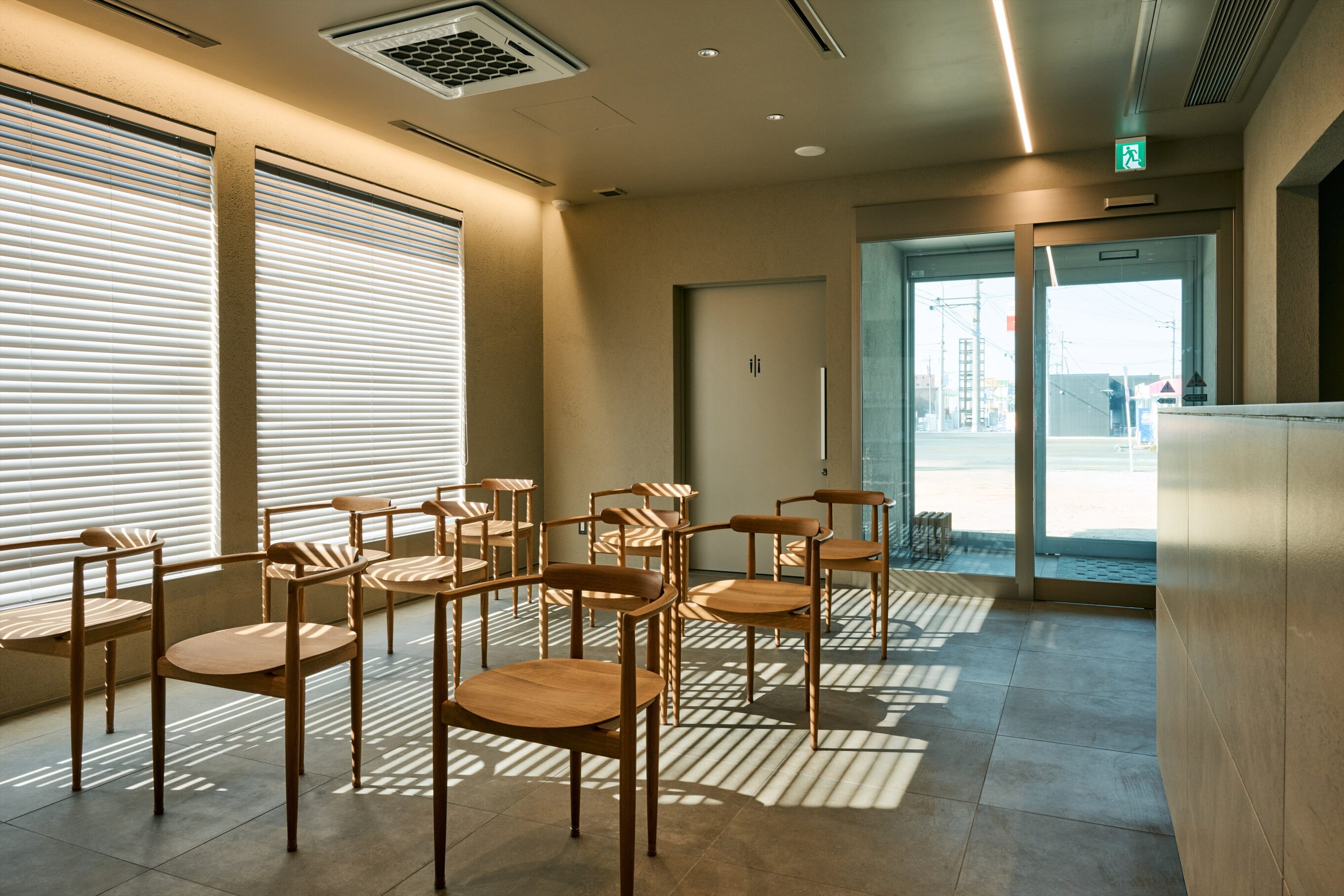 ASTER(アスター)の施工事例 永田歯科口腔外科クリニック1